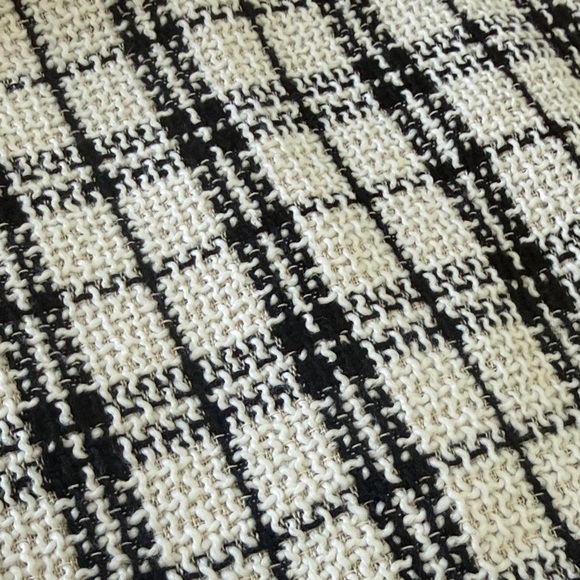 Ziela Black & White Plaid Tweed Ruffle-Hem Skirt - Picture 3 of 3